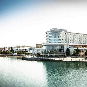 Waterfront Southport Hotel